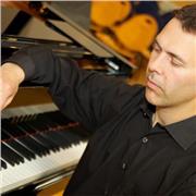 LICENCIADO EN ESTUDIOS SUPERIORES DE PIANO